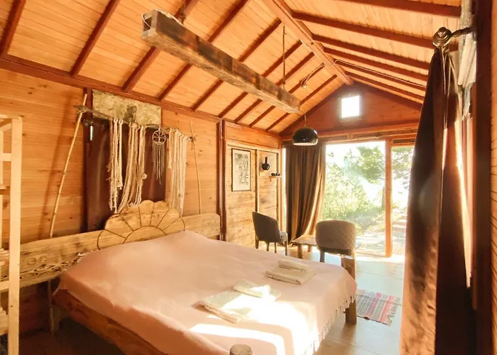 Deluxe Bungalow