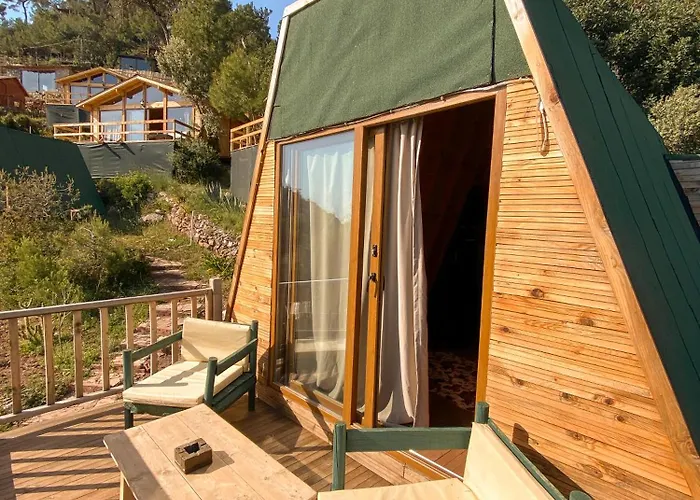 Deluxe Bungalow