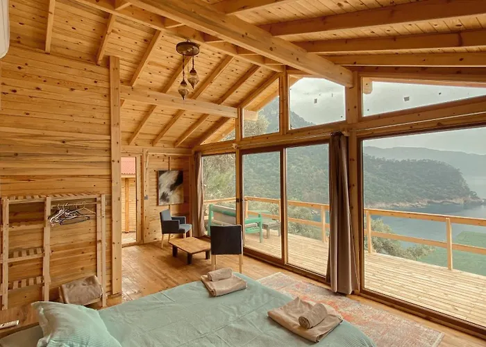 Deluxe Bungalow